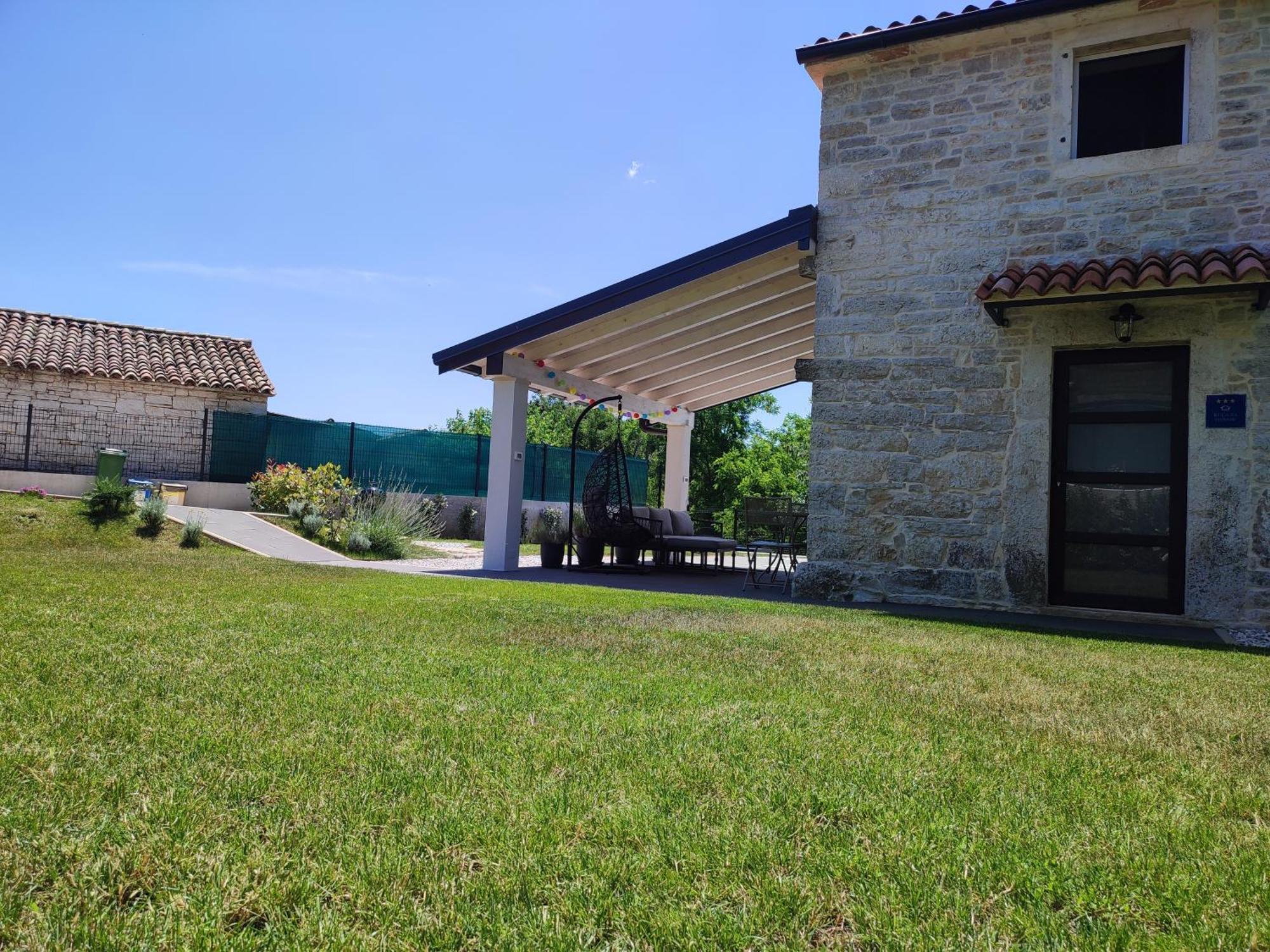Villa Lita Pazin Luaran gambar